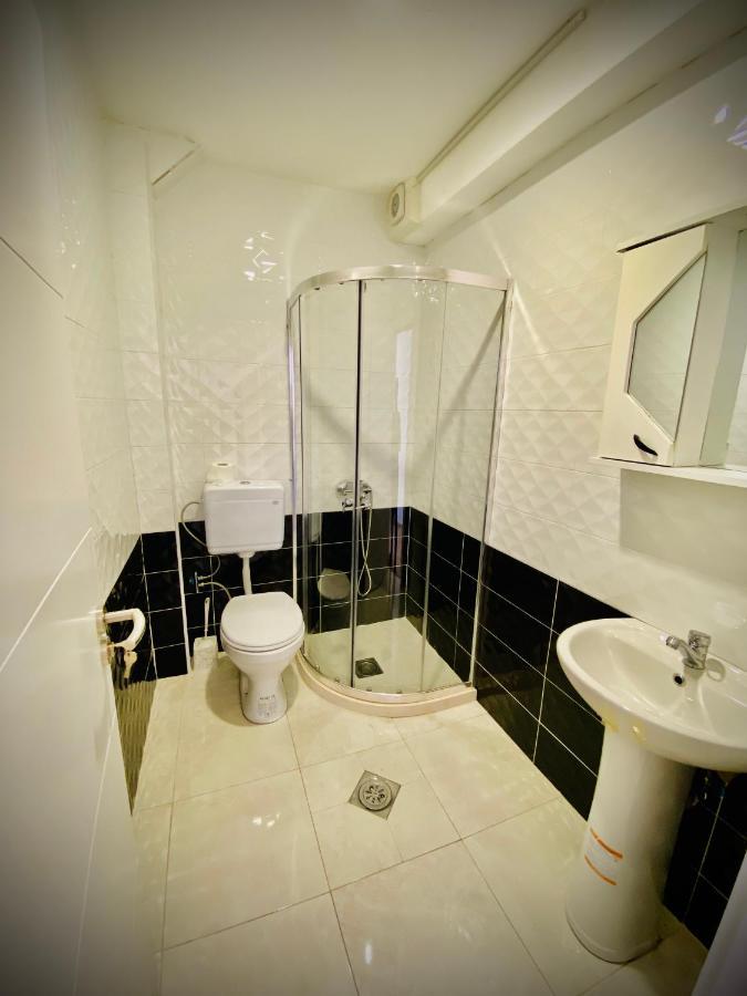 פריזרן Hotel Perla מראה חיצוני תמונה